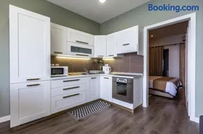 Bright Cozy Seafront Apartment in St Julians Paceville - Image 3