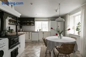 Charming Villa at Askersund Golf Resort - Image 2