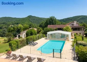 Maison accueillante à Saint-Géry avec piscine partagée - Image 1