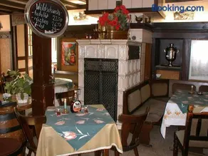 Hotel Alt Wassenberg - Image 1