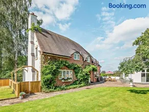 6 Bed in Wolverhampton oc-92874 - Image 5