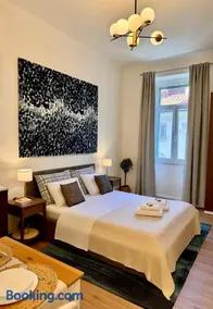 Riva Waterfront Apartments - Image 3