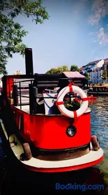 Magnifique péniche remorqueur à louer - Image 2