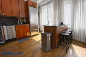 Gorgeous Three Bedroom West Village Townhouse - Image 3