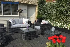 THE HIDEAWAY - KENT - Image 2