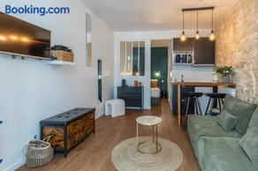Île SAINT LOUIS, NOTRE DAME, suite 1 chambre 2 à 4p - Image 3