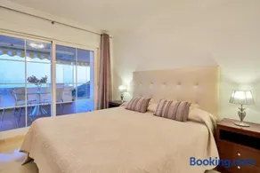 Venus Luxury Apartment - Image 3