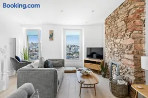The Captain's Cottage, Brixham - Image 2