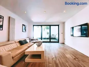 Spacious 4 Bedroom House - Image 2