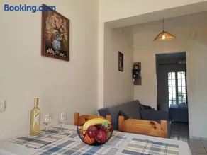 Dimitra's Cozy Apartment - Image 1