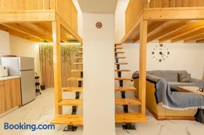 Luxury Getaway with Jacuzzi - Platanos House Salakos - Image 3