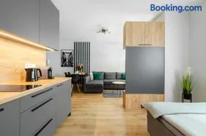 Apartament Jarzębinowy z ogródkiem - Image 1