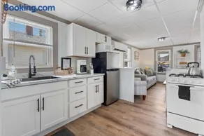 Clam Cove - Heart of Hampton Beach - Image 5