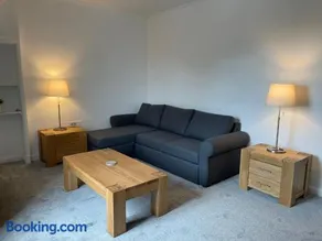Premier Apartment D - Image 4
