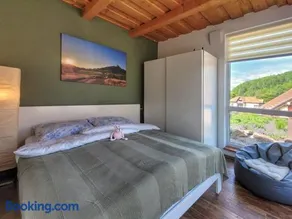 Lavanda Garden Apartment - Image 3
