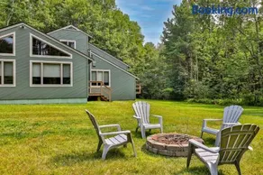 Private Killington Home with Indoor Hot Tub and 2 Living Rooms - Image 5