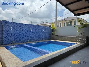 Botanica Parkland Melaka Landed with Private Pool for 16 Pax - Image 2