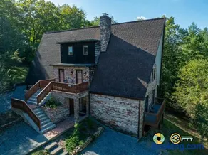 396 Aspen Way North: Bluebird Chalet - Image 1