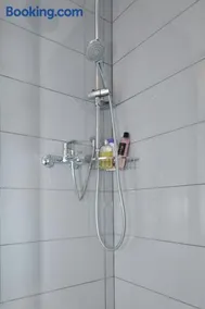 Sunshine Apartment - Image 5