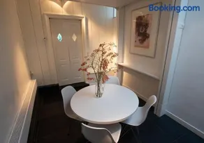 Waterland Hoge Huis - Image 1