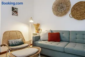 1 Bedroom apt with pool access - Image 1