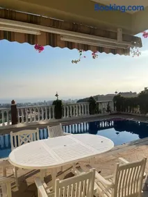 Villa with pool in Goldcity tourism complex - Image 5