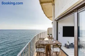 Wohnung mit Terrasse, Pool und Garten | Bergblick | Perfekt für die Arbeit von Zuhause - Image 1