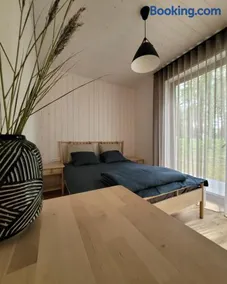 Beach House Trimpas - Image 1