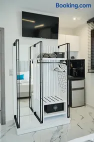 Lux Vip Apartments 2 - Image 2