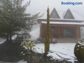 Agros Timber Log House - Image 4