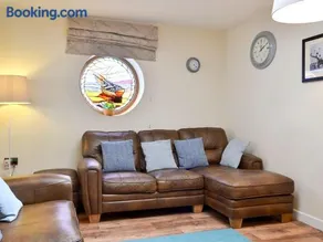Porthole Cottage - Image 4