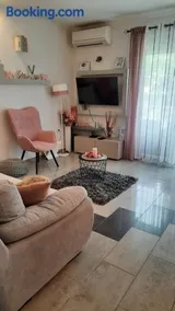 Apartment Dino - Image 3