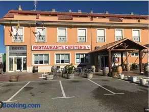 Hotel Los Toreros de Trabancos - Image 2