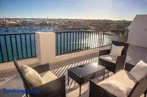 Seaview Sunset Court 14 - Image 2