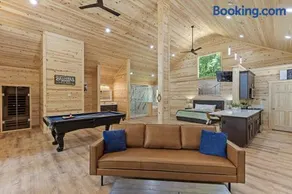 True Love Treehouse - Magic Above the Pines - Image 1