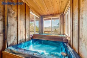 Cozy Log Cabin Sleeps 4 Hot Tub Deck Fireplace - Image 2