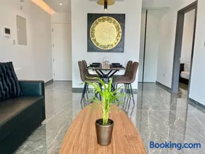 V-Premium Brand New Central flat - Image 4