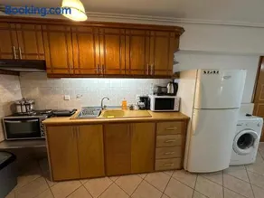 Bratis House 3 - Image 1