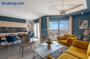 Luxury Mind Vue Exceptionnelle Pied dans l'eau Parkings privés 2 places Climatisation Hyper centre logement d'exception - Image 1