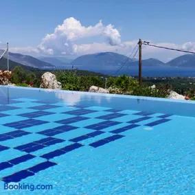 Villa Iremia, Piscine à Débordement & Vue Mer Panoramique - Image 2