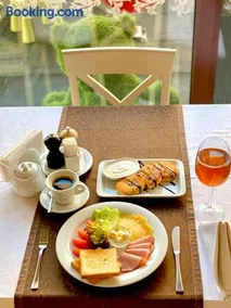 Status Hotel - Image 2