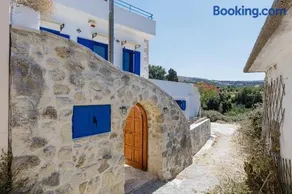 Anna's Villa in Mesi Village - Image 1