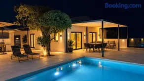 Contessa di Padre - Villa with Private pool and Sea View - Image 2
