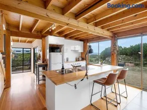 Beachfront Clifton Dunes - Image 2