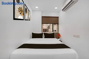 Hotel O Galaxy Apartments - Image 1