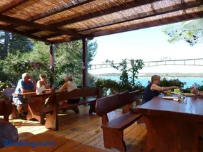 Happy Camp Mobile Homes in Brioni Sunny Camping - Image 4