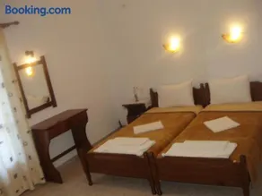 skiathos studios HL - Image 2