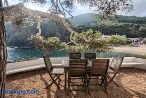 3 bedroom in first sea line in Sa Tuna Begur H02 - Image 2
