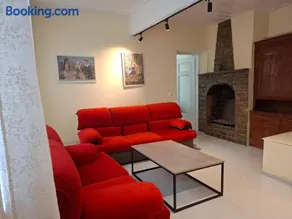 Plomari Rum Evi - Image 2