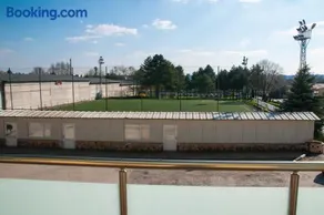 Hostel Izida 2 - Image 1